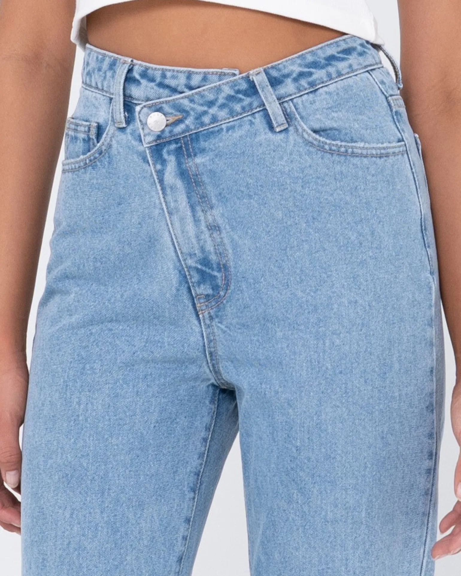 Chloe High Waisted Distressed Straight Jean | Rusty New