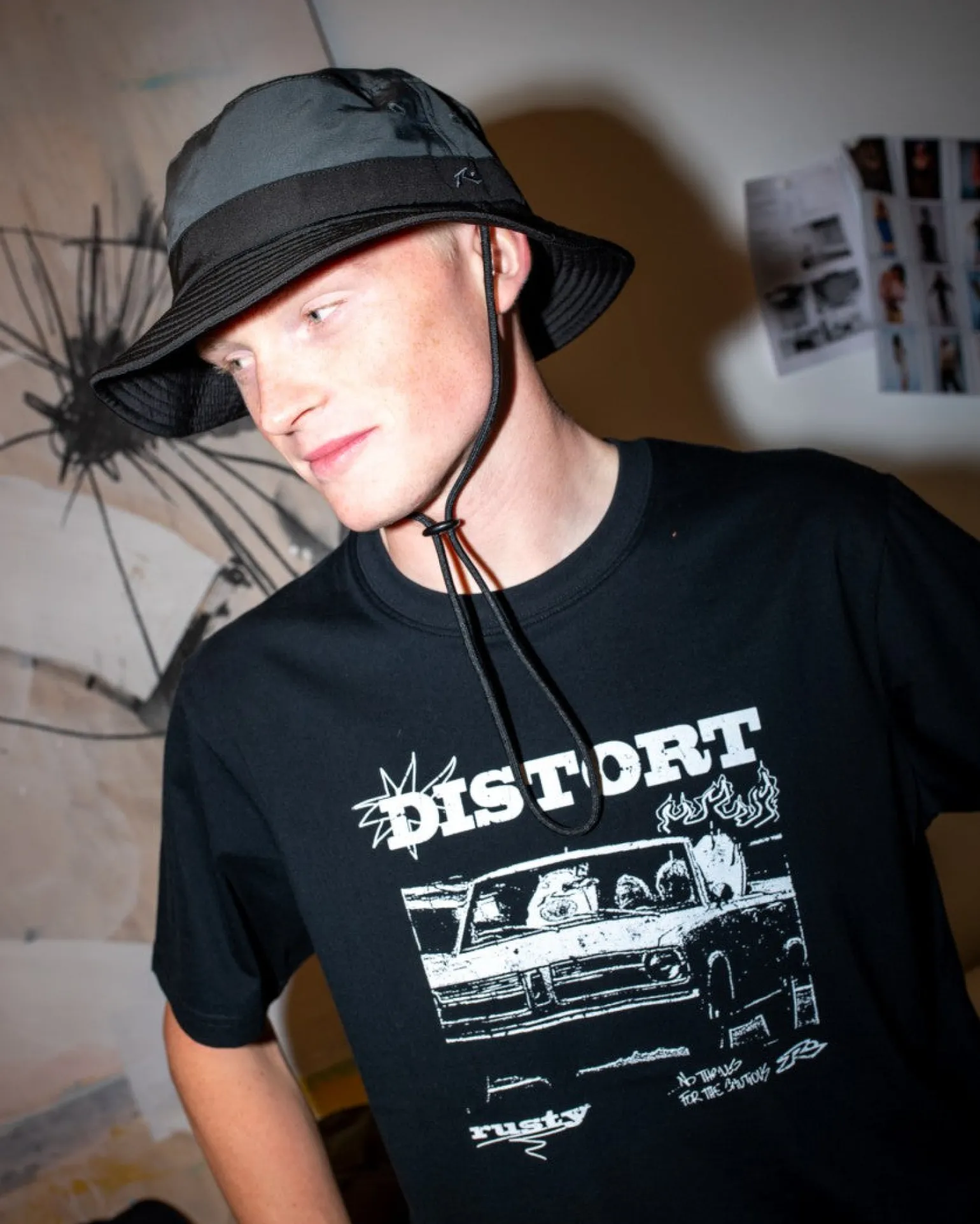 Distort Short Sleeve Graphic Tee | Rusty Best