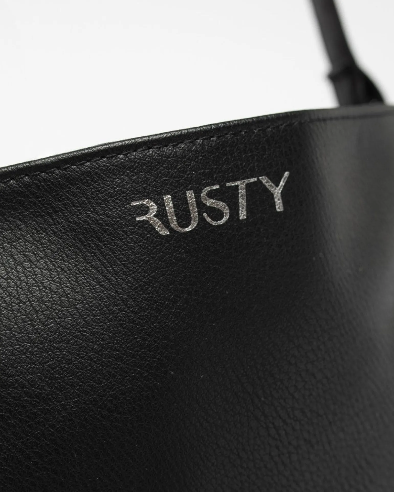 Essence Crossbody Hand Bag | Rusty Online