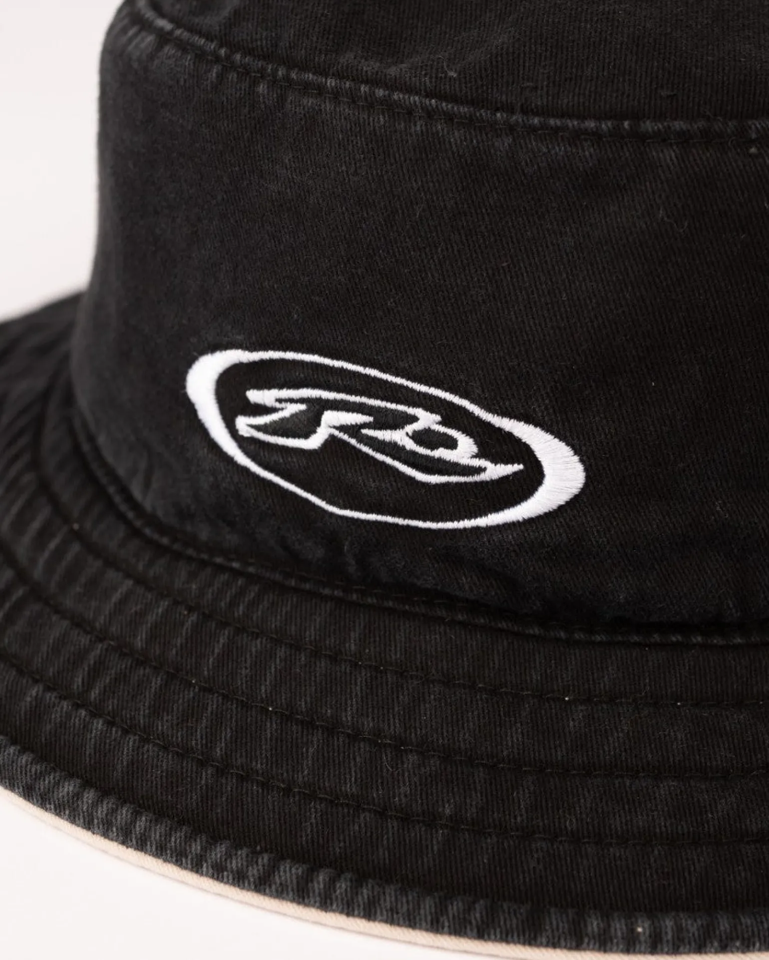 Hell Bent Reversible Bucket Hat | Rusty Outlet