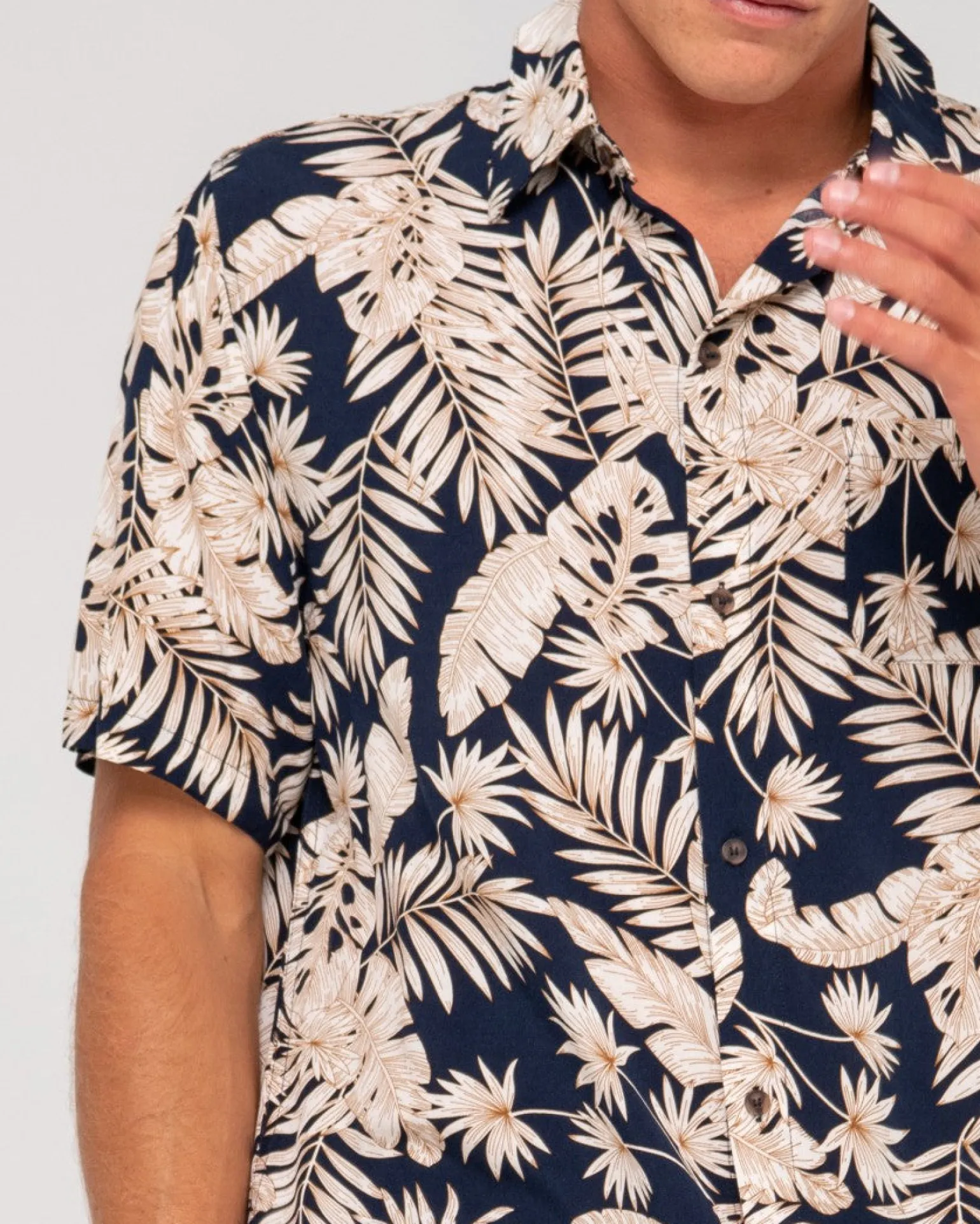 Line Up Relaxed Fit Short Sleeve Shirt | Rusty Discount