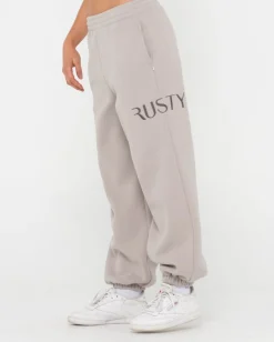 Signature Oversize Trackpant | Rusty Cheap