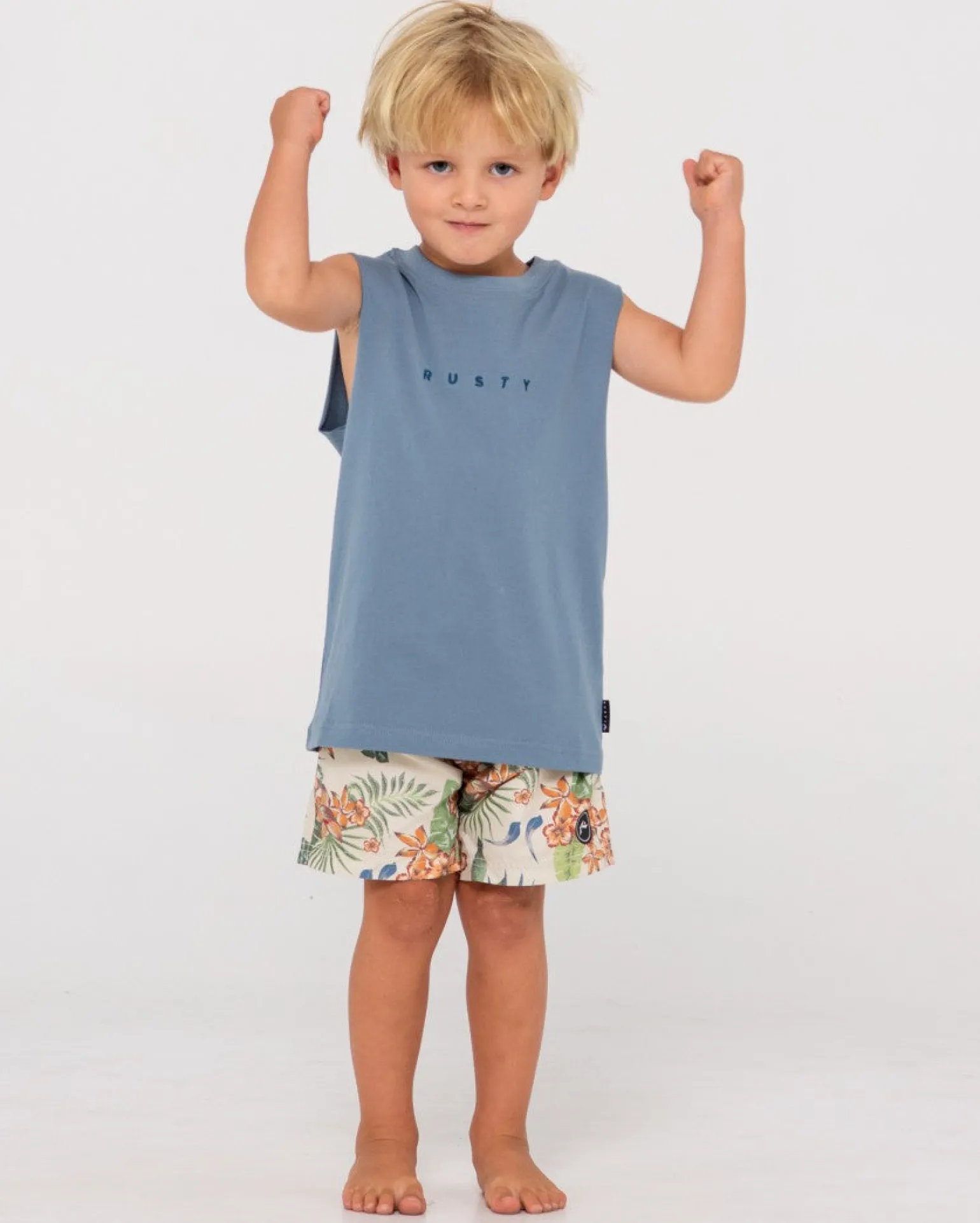 Short Cut 2 Muscle Runts | Rusty Outlet