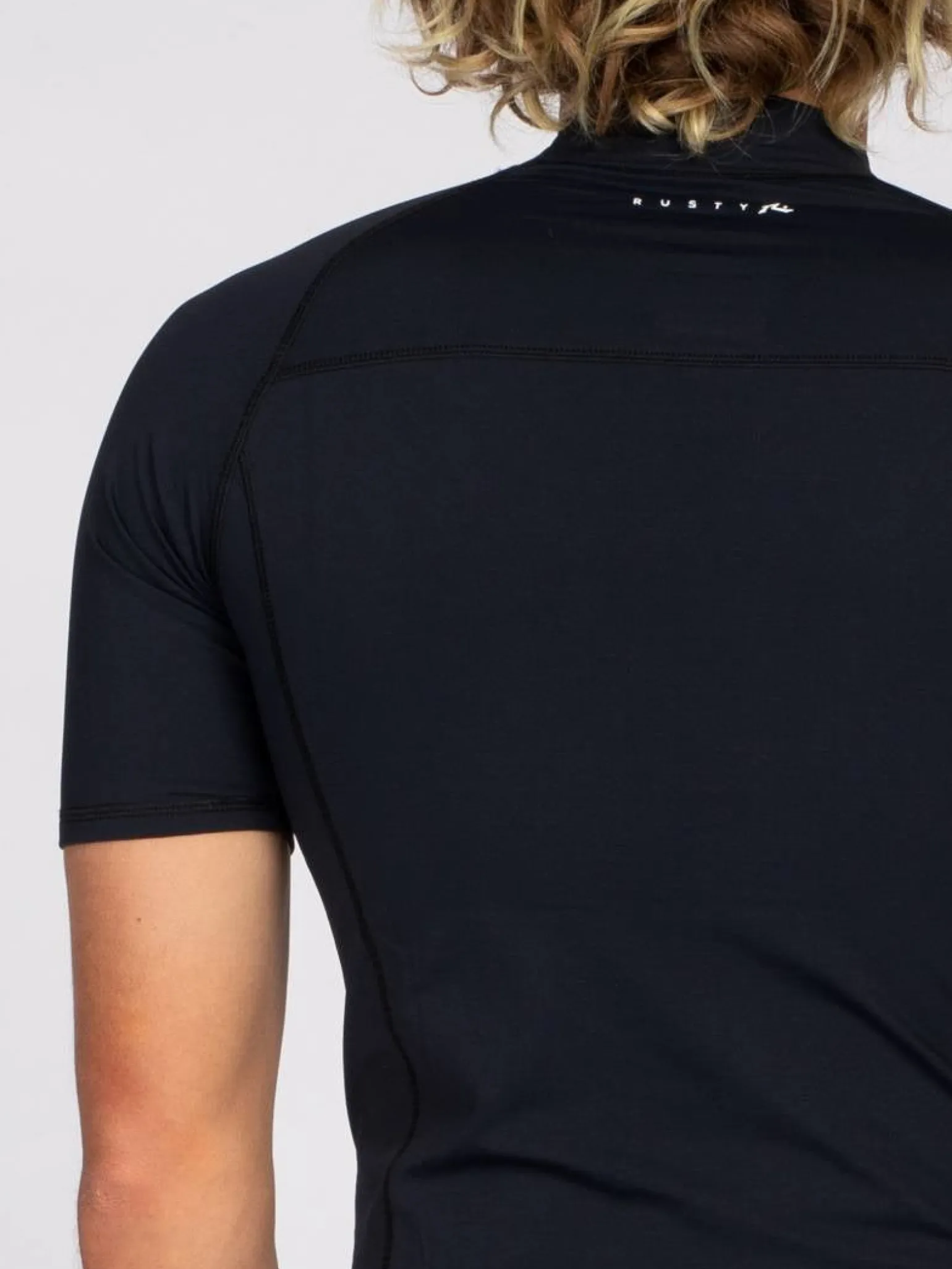 Still Surfing Short Sleeve Surf Top | Rusty Best Sale