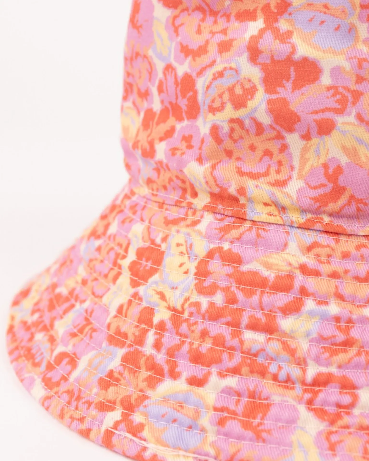 Vacay Time Reversible Printed Bucket Hat | Rusty Best